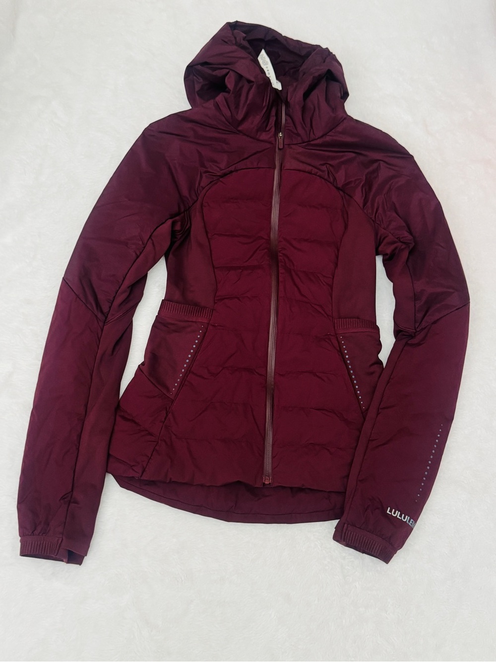 Lululemon Down for It All Jacket Burgundy Hooded Puffer Jacket/ size 2/ new